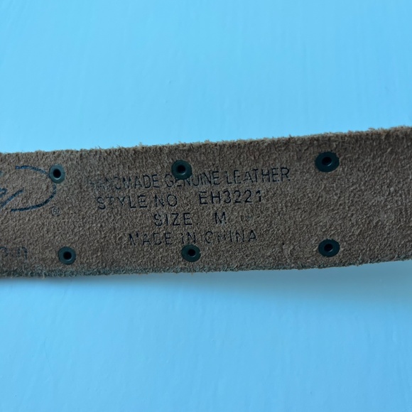 Ed Hardy Leather Belt – Ombre Blue & Pink Studded – Size M - Picture 5 of 8